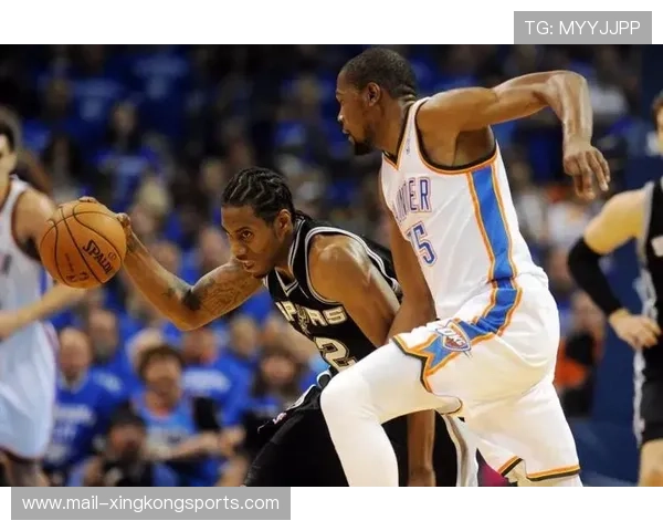 决赛局操作刷新认知，网友炸裂